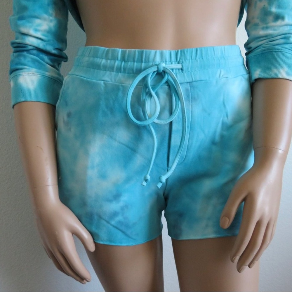 KUT from the Kloth Jeans Women Tie Dye Sweatshirt and Shorts Size L fits 14 NWT - Picture 4 of 4